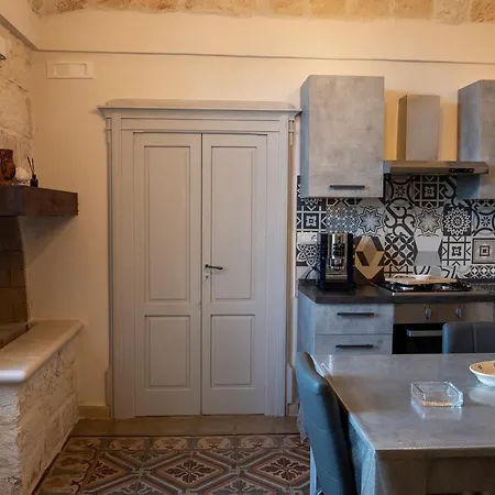 Casa Del Monaco